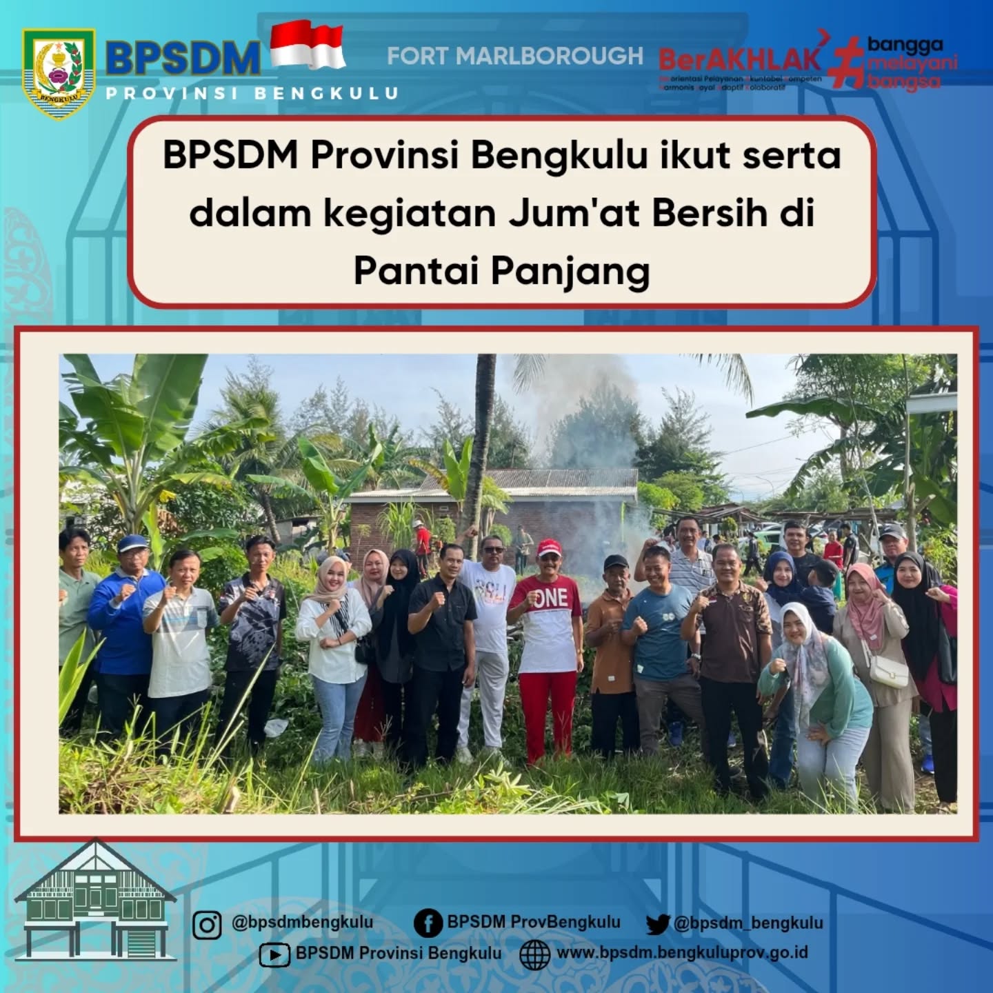 Aksi bersih-bersih di kawasan wisata Pantai Panjang